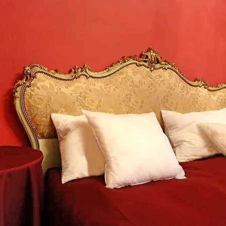Casa Del Fotografo Alba (Piedmont)